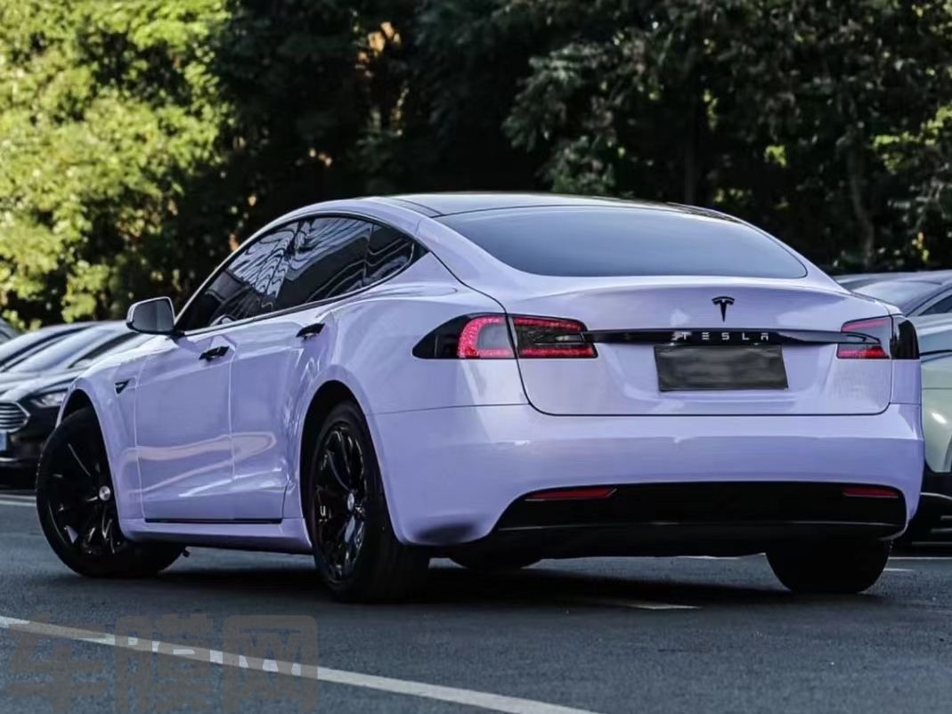 特斯拉Model S 星黛紫改色膜 效果图